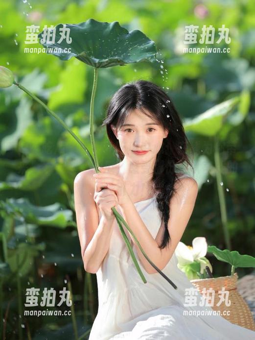 91吃瓜中心 91吃瓜中心:在线为你带来最“特别”的瓜,感受那份难以言表的吸引力!