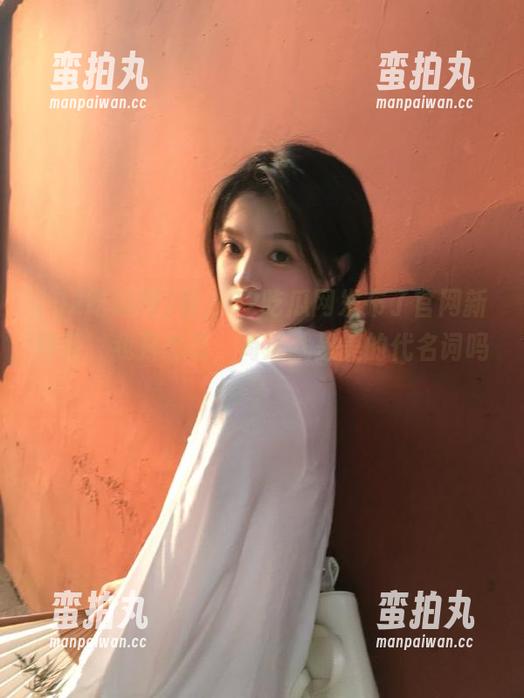 92吃瓜网 看,92吃瓜网发布了官网新界面,我只想说,简洁就是美的代名词吗?