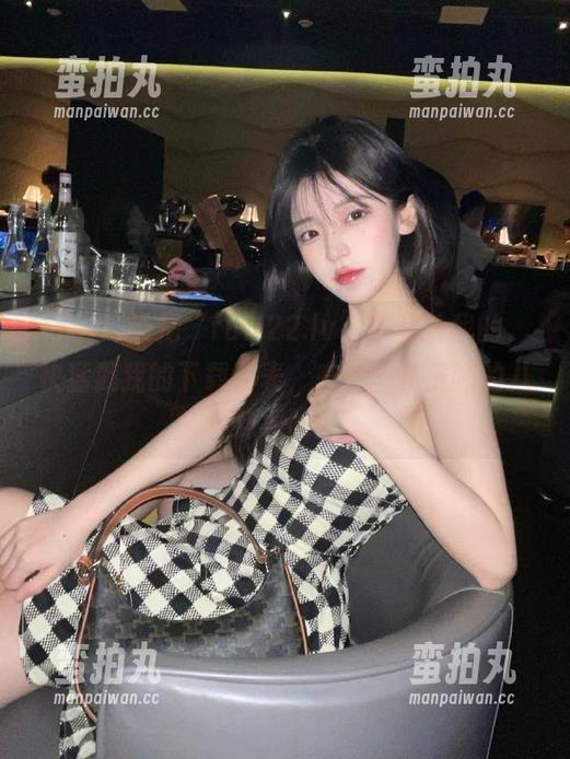fuli 谁把“fuli22.lv”推荐给我的,快猛戳我的下载列表,来唤醒我沉睡的八卦细胞!
