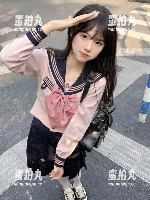 hlw 下载“hlw”就像打开了一个奇怪的盒子,里面居然是…哎呀,别问了