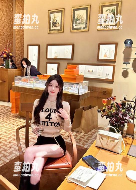 当现实撞上传送门，hlw带你飞向奇葩的另一边！