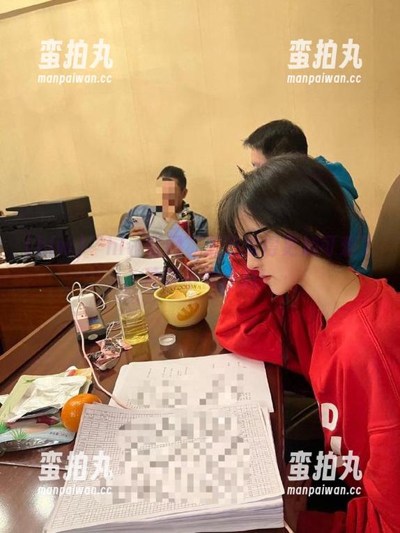 hlw “hlw官网”最近变得更加可爱了,冲呀小伙伴们!