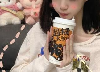 在线翻阅“www.黑料”，不小心成了隐秘小侦探？