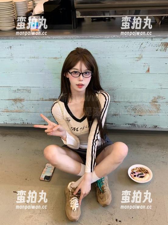 xgua5.tv 听说www.xgua5.tv更新了,真心怀疑我是不是该开个小本子记录这些瓜?