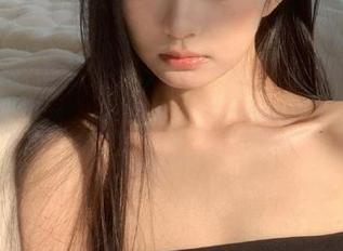 刚刚在“xgua99”网页刷到一条深夜剧透，心想着…我这吃瓜人生，毫无节操可言。
