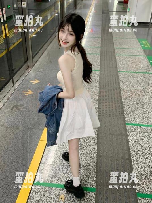 今日吃瓜会员心声：登录后网红福利多得都不敢说，脸疼！