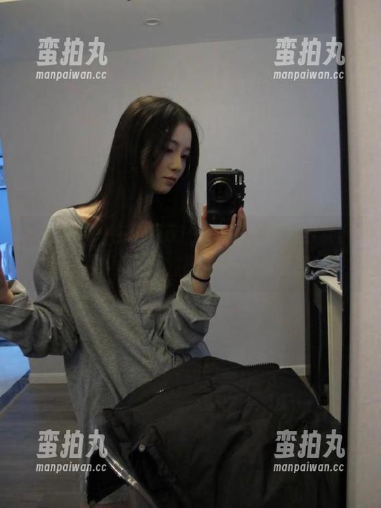 吃瓜51 在吃瓜51,挖掘加州大学女博士的神秘资源,简直好奇心满满!