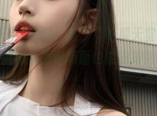 呜喔，有了“吃瓜天堂”app，躲在屏幕后面看场面也能安排得妥妥的！