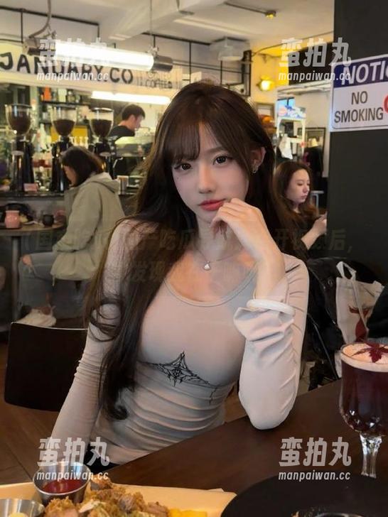 国产吃瓜导航：点开视频后，才发现我在干嘛呢？