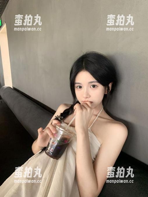 别傻了，快收藏娱乐718.sx的吃瓜网址，名场面随时等你！