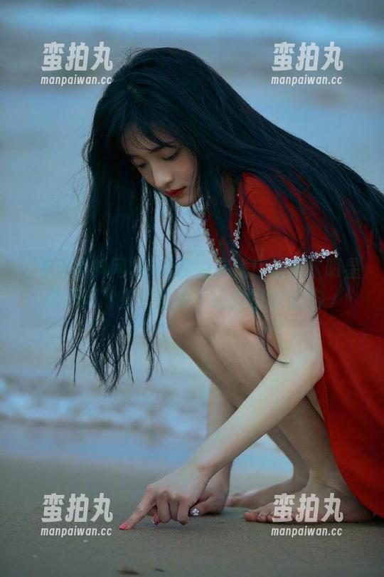 挑战你的底线！最新“明星黑料网”在线播放，让你惊呼连连～