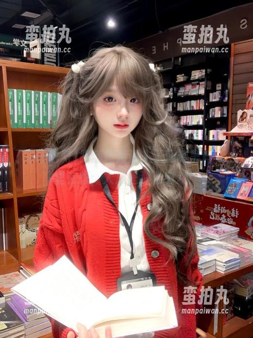 网曝黑料 跟随链接进入了网曝黑料,心里在想:人总是那么有戏!