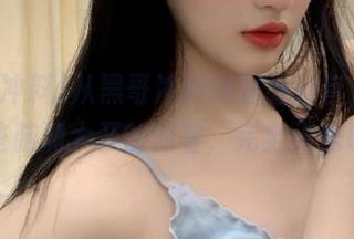 从黑哥冲料网站看抖音，真是有些脑洞大开的内容，完全无法理解
