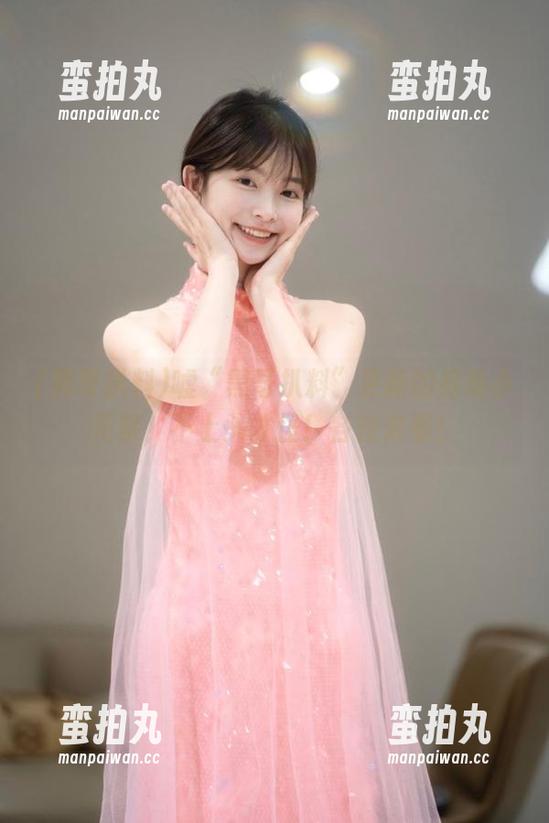 嘘“黑哥扒料”更新的隐秘小花絮，不上头才怪！各位来看！