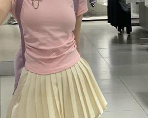 吃瓜不迷路，关注“黑料不咋样”，姜妈妈的关注指引你走出八卦迷雾