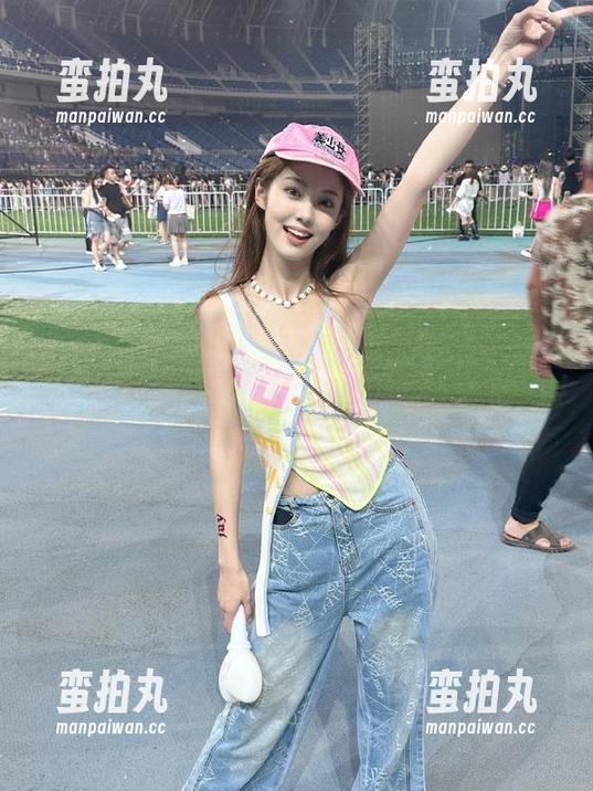2025年，黑料不打烊网站的瓜越来越大，怎样才能握住这么个‘甜蜜’负担？