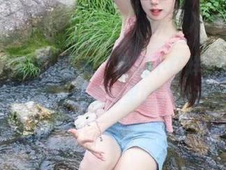 下载“黑料不打烊155fun”，让你成为朋友圈里的八卦谈资王！
