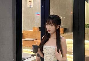 听说黑料不打烊苹果版很香，网页版是不是得加把劲了？