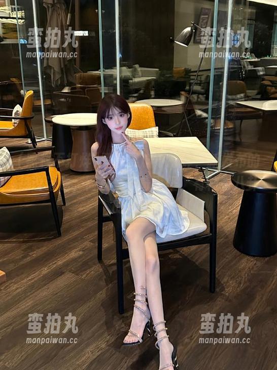 登录黑料不打烊，新发布的热议话题，简直是千奇百怪，有种看八卦的冲动。