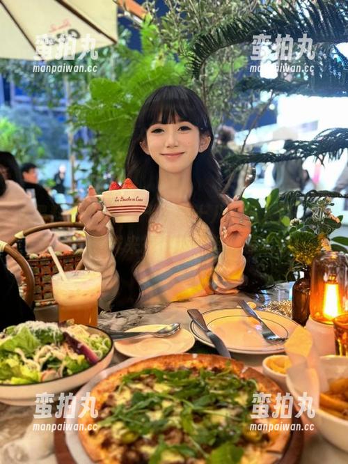 “十七转十八”的入口，黑料不打烊来揭你追不追的那场戏
