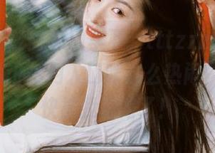 瓜田李下，tttzzz黑料不打烊苹果版的3月入口咋这么热闹，泡面都快被我忽略了！