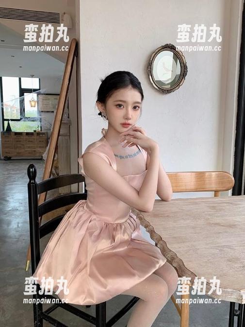 黑料吃瓜 别傻了,反差不仅仅是游戏,黑料吃瓜app带你脑洞大开!