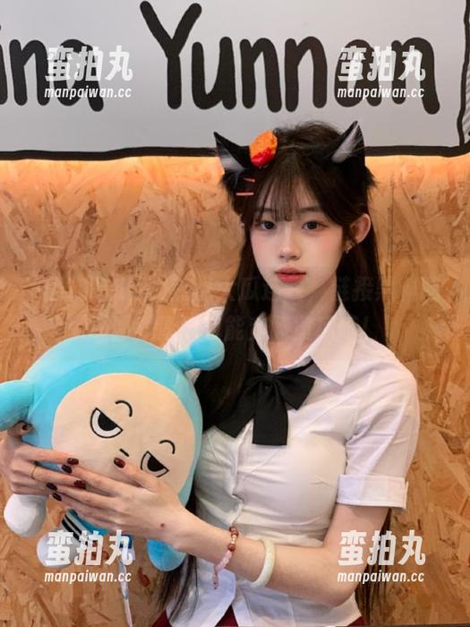 热点大瓜连线，链接黑料吃瓜网，青瓜也能变腌黄瓜哦！