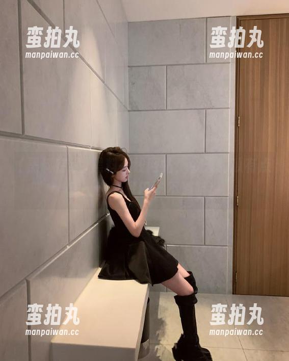 黑料在线 黑料在线网站,今天的瓜有点重,小心嘴巴吃不消哦!