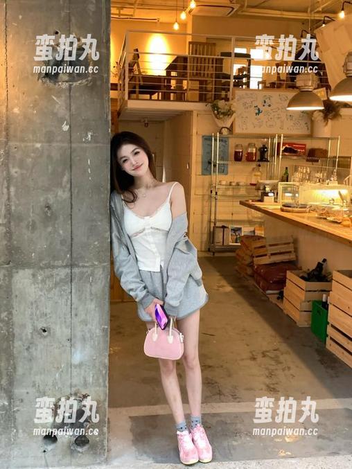 黑料社 视频翻了个身,51黑料社又放大招,神仙打架现场我不在,但应该how都懂的吧