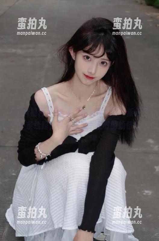 听说“黑料福利社”新开了一条线路，专治吃瓜不及时的烦恼！