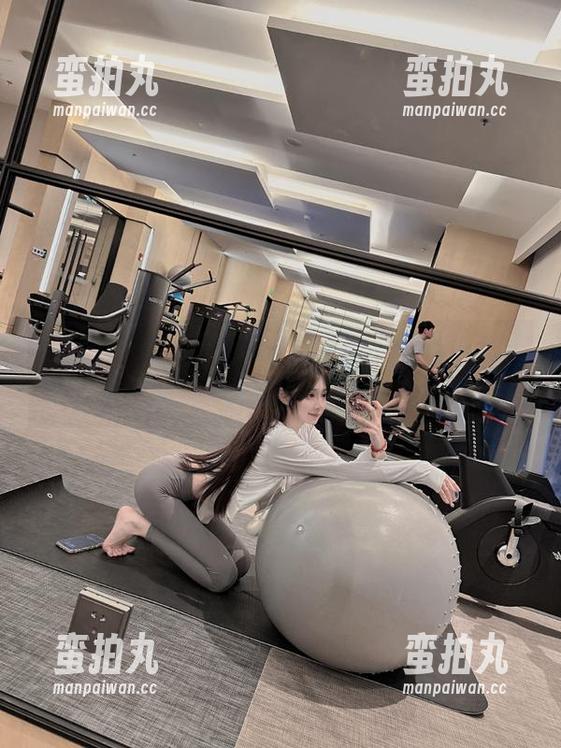 黑料网 别惊讶,黑料网官网的网页也藏着一条只有送外卖才看得懂的秘密渠道。