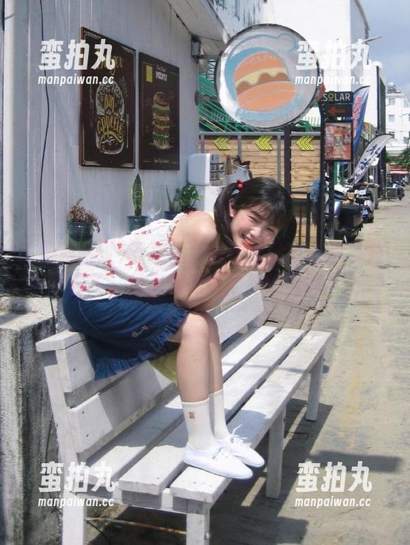 黑料网址 下载黑料网址就像打开潘多拉盒子,甜蜜和惊悚全靠运气啊!